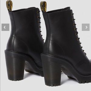 DOC MARTEN’S LEATHER HEELED BOOTS KENDRA 6